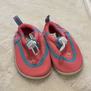 💖 Size 5/6 Infant Water Shoes
